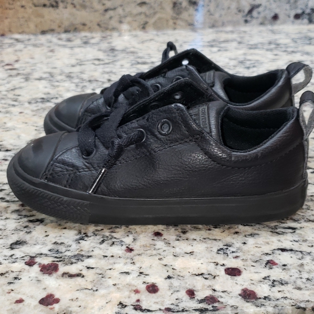 Converse All Star Toddler Size 9 Sneakers - Picture 4 of 9